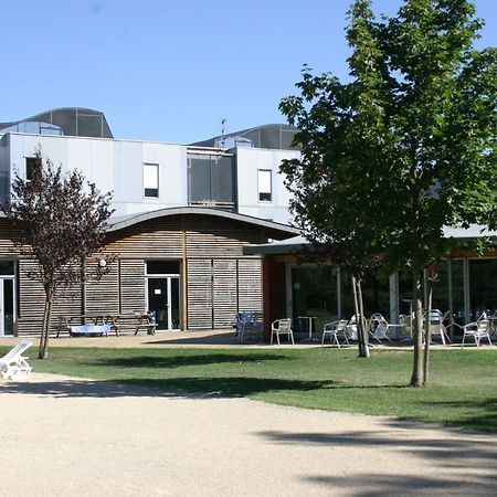 Auberge De Jeunesse Hi Grenoble Échirolles Exterior foto